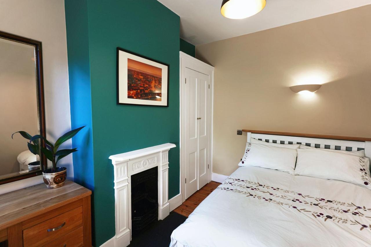 Apartamento Tastefully Decorated 1-Bed With Free Parking - At Hem Winchester Exterior foto