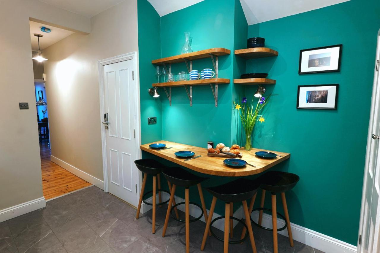 Apartamento Tastefully Decorated 1-Bed With Free Parking - At Hem Winchester Exterior foto